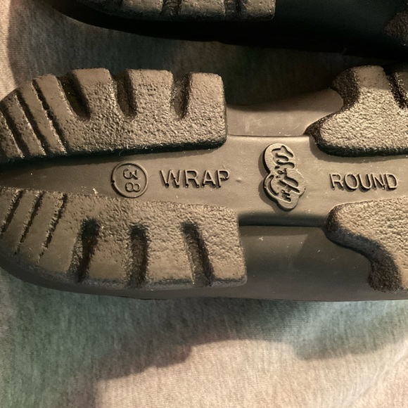 Wolky Wrap Round Walking Leather Shoes - Picture 7 of 7